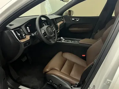 Volvo XC60 2024, 35800 км, за 185000 CNY - фото 6