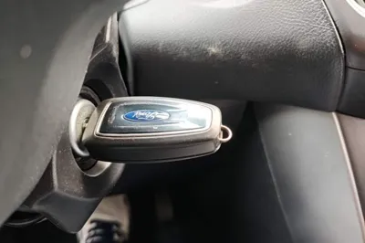 Ford Focus 2017, 82800 км, за 39798.1 CNY - фото 23