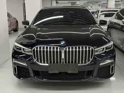 BMW 7 Series 2021, 30000 км, за 331700 CNY