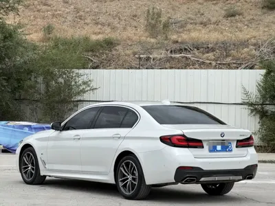 BMW 5 Series 2022, 70000 км, за 189899 CNY - фото 6