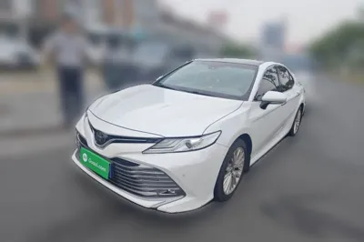 Toyota Camry · 2019 год