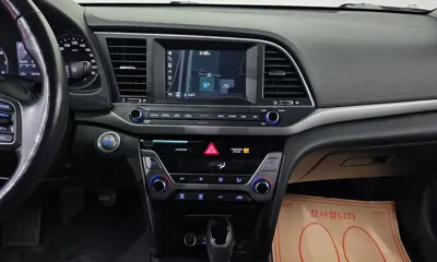 Hyundai Avante 2017, 146369 км, за 8500000 KRW - фото 16