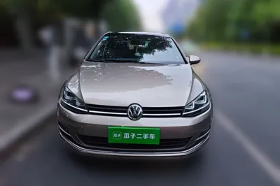 Volkswagen Golf 2015, 69900 км, за 49448.43 CNY