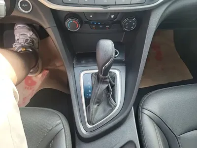 Buick Excelle 2021, 52900 км, за 42100 CNY - фото 14