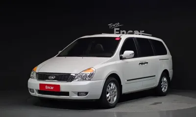 Kia Canival · 2013 год