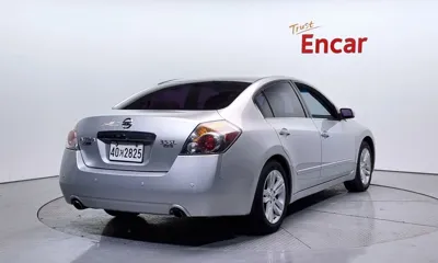 Nissan Altima 2010, 152598 км, за 4950000 KRW