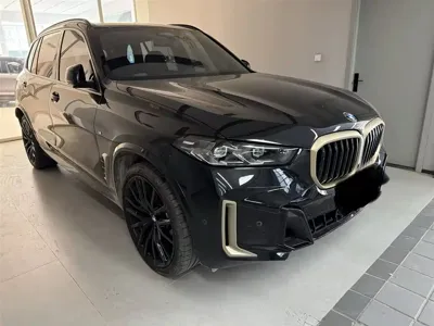BMW X5 2025, 29000 км, за 598800 CNY - фото 1