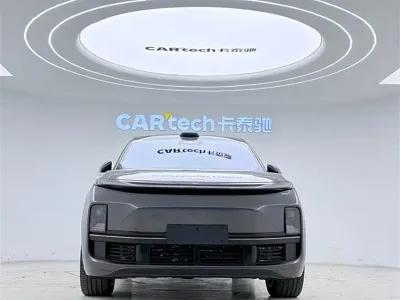 Li Auto Li L9 2023, 95000 км, за 239800 CNY