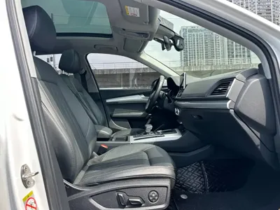 Audi Q5L 2021, 60000 км, за 146800 CNY - фото 12