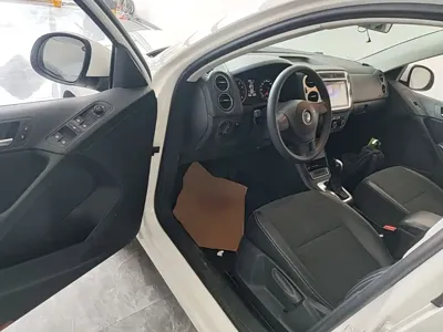 Volkswagen Tiguan 2019, 96300 км, за 55100 CNY - фото 16