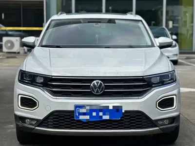 Volkswagen T-Roc 2022, 41000 км, за 98000 CNY