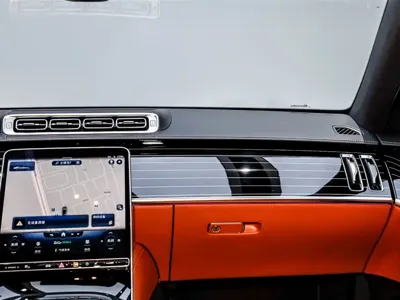 Mercedes-Benz S-Class 2023, 68300 км, за 638000 CNY - фото 32