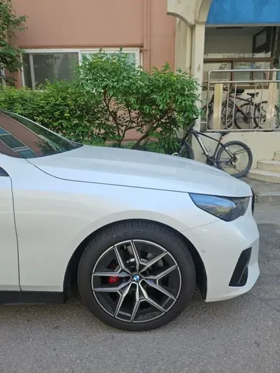 BMW 5-Series 2026, 7800 км, за 70500000 KRW