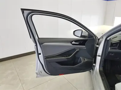 Volkswagen Sagitar 2020, 68000 км, за 69800 CNY - фото 7