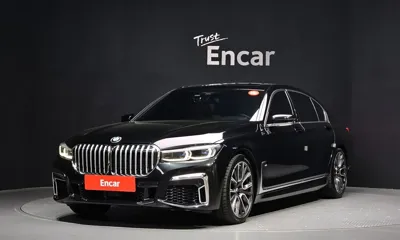 BMW 7-Series · 2020 год