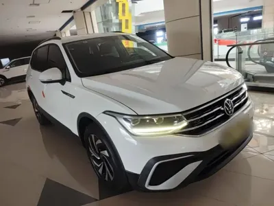 Volkswagen Tiguan L 2022, 81500 км, за 89900 CNY - фото 20