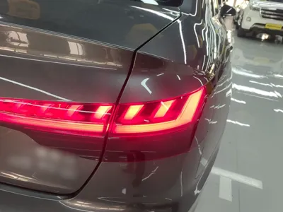 Audi A4L 2020, 122500 км, за 137332.58 CNY - фото 7