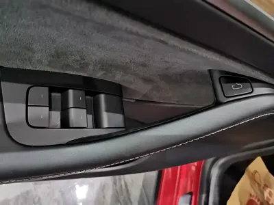 Tesla Model Y 2022, 61800 км, за 155800 CNY - фото 8