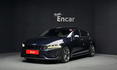Kia K5 · 2023 год