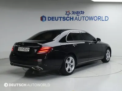 Mercedes-Benz E-Class 2018, 75064 км, за 19900000 KRW - фото 2