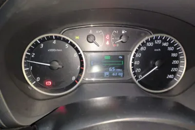 Nissan Sylphy 2018, 163100 км, за 39231.08 CNY - фото 12