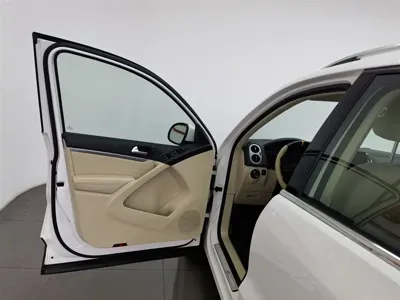 Volkswagen Tiguan 2016, 160500 км, за 25900 CNY - фото 8