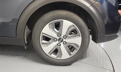 Kia Niro 2019, 133125 км, за 13900000 KRW - фото 21