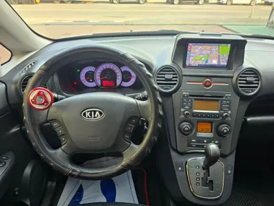 Kia Carens 2011, 178118 км, за 3900000 KRW - фото 9