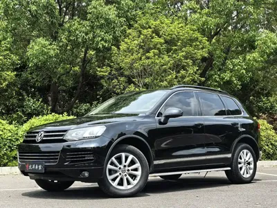 Volkswagen Touareg · 2011 год