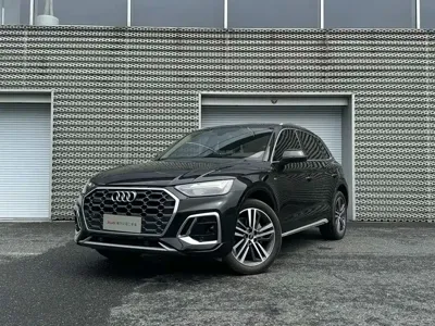 Audi Q5L 2022, 50100 км, за 163000 CNY - фото 1