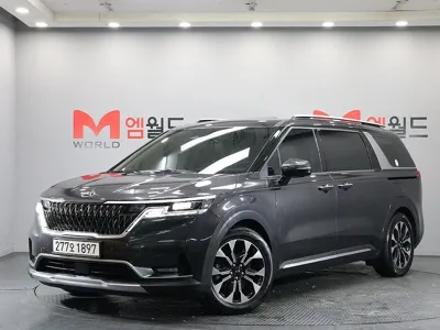Kia Canival · 2021 год