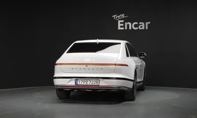 Hyundai Grandeur 2024, 2209 км, за 36900000 KRW