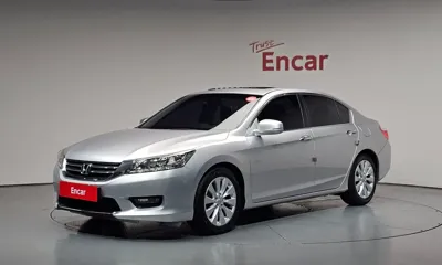 Honda Accord · 2015 год