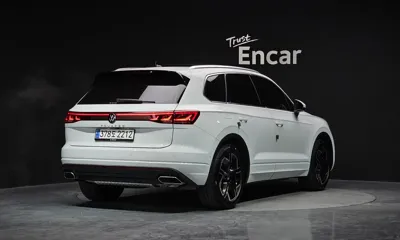 Volkswagen Touareg 2024, 14006 км, за 81500000 KRW