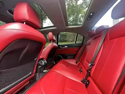 Alfa Romeo Giulia 2020, 58000 км, за 98800 CNY - фото 6