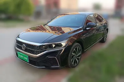Volkswagen Passat · 2022 год
