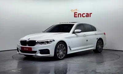 BMW 5-Series · 2020 год