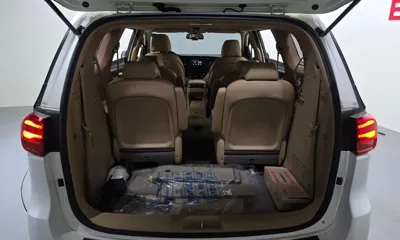 Kia Canival 2019, 125429 км, за 14500000 KRW - фото 20