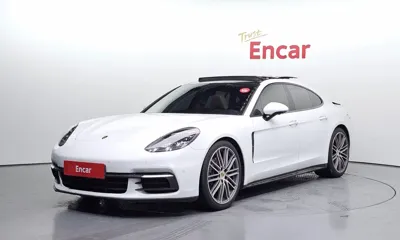 Porsche Panamera · 2018 год