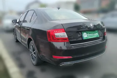 Skoda Octavia 2017, 69900 км, за 33146.9 CNY