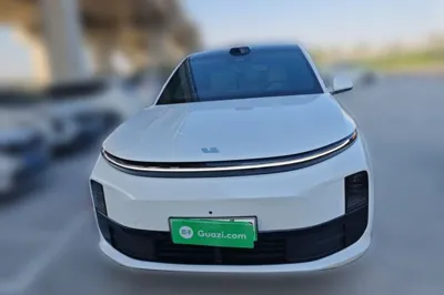 Li Auto L6 2024, 26800 км, за 214033.97 CNY