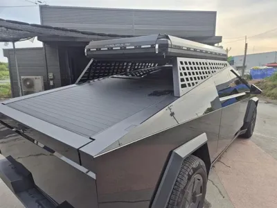 Tesla Cybertruck 2024, 13334 км, за 140000000 KRW - фото 6
