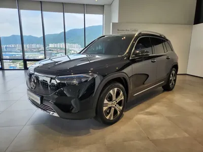 Mercedes-Benz EQB · 2026 год