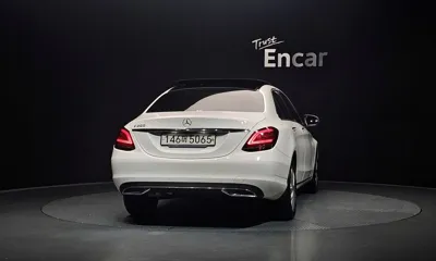 Mercedes-Benz C-Class 2020, 68409 км, за 24500000 KRW - фото 4