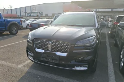 Lincoln Aviator · 2020 год