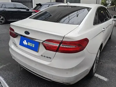 Ford Taurus 2017, 91600 км, за 56000 CNY