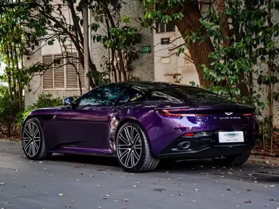 Aston Martin DB12 2024, 2300 км, за 2658000 CNY