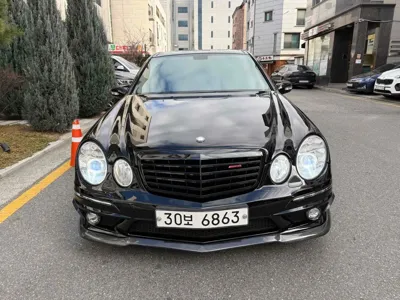 Mercedes-Benz E-Class · 2005 год