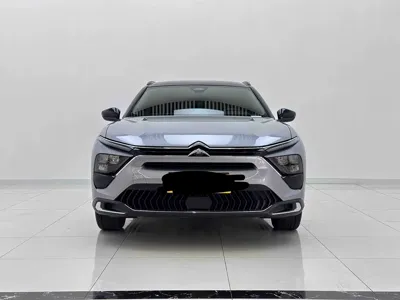 Citroen C5 X 2024, 9400 км, за 109900 CNY