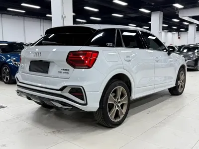 Audi Q2L 2021, 27000 км, за 109800 CNY